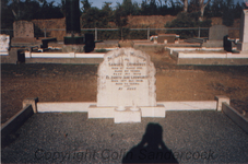 F0060/sam_and_elizabeth_crowhurst_headstone.png